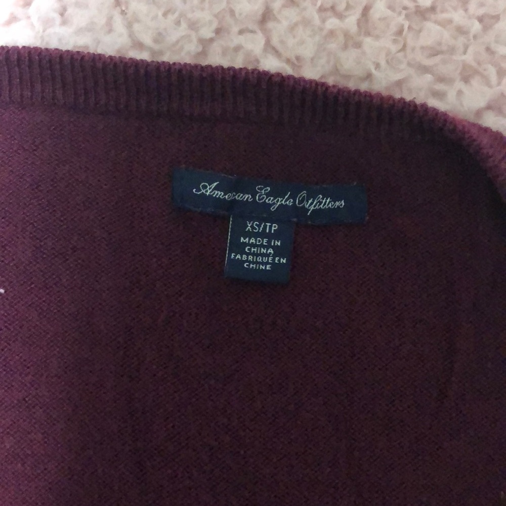maroon sweater - Picture 3 of 3